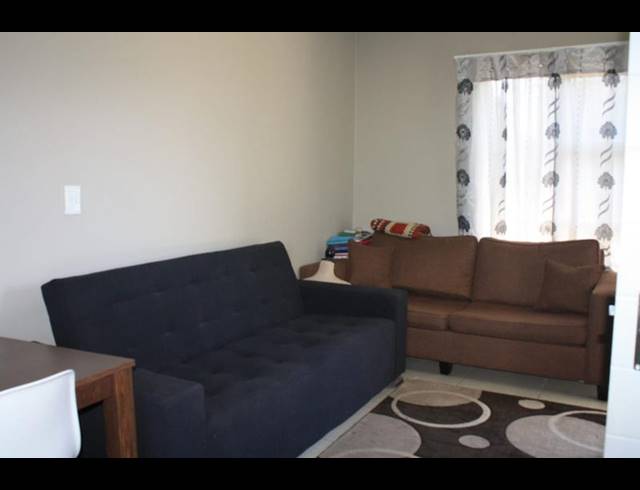 1 BEDROOM APARTMENT FOR SALE IN GLEN AUSTIN